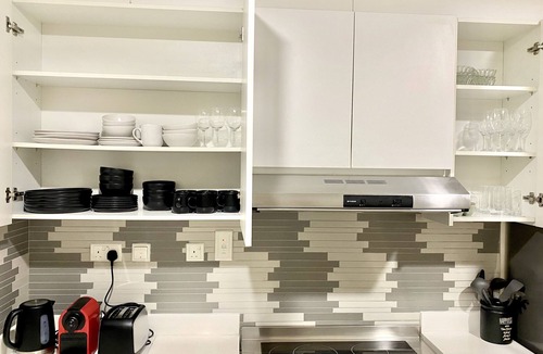 Dubai Villa | Dubai Family Bliss: 3-Bed Gem!