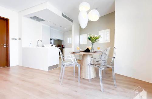 Downtown Dubai Apartment | Dubai Mall 1Bedroom Balcony