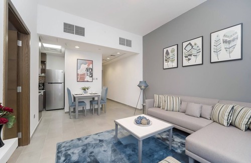Dubai Marina Apartment | Dubai Marina Waterfront Condo Steps from the Beach
