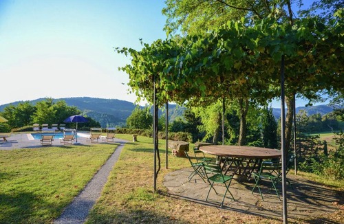 Tredozio House | Duplex Holiday Home in Tredozio with Swimming Pool
