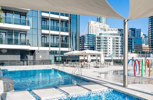 Dubai Marina Apartment | Elegant Studio with Balcony, Steps From the Sea