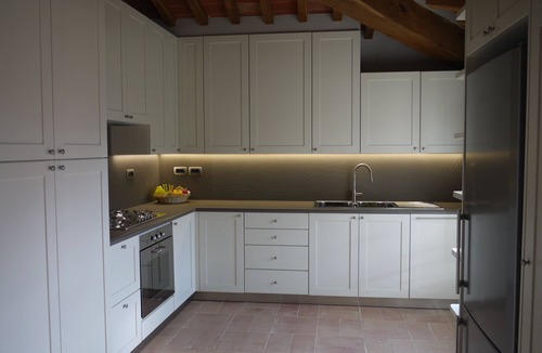 Marciano della Chiana House | Elegante Casa di Campagna con Torretta e Piscina