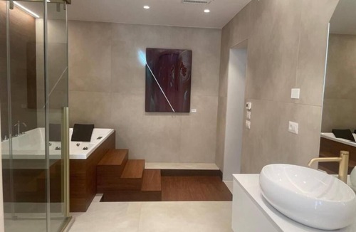 Cosenza House | Ellebi Galleria e Dimora D'arte