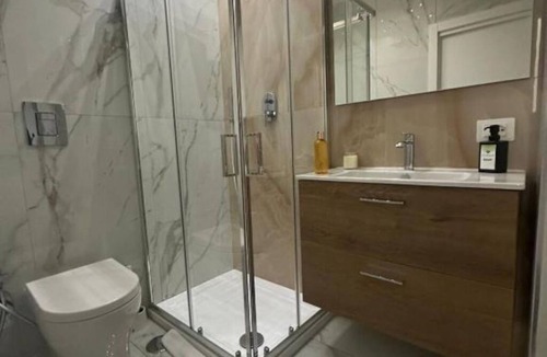 Naples House | Emerald Rooms: amber standard double room