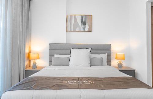 Al Safa Apartment | Escape24 2BR Canal Front Residence Near Al Wasl Safa Park with Skyline and Canal view Dubai