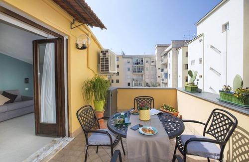 Sorrento City Centre Apartment | Estate4home - Casa Cristina Green