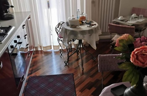 Crotone Apartment | Estes