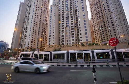 Jumeirah Apartment | Everyday free housekeeping provided, terrace apt.