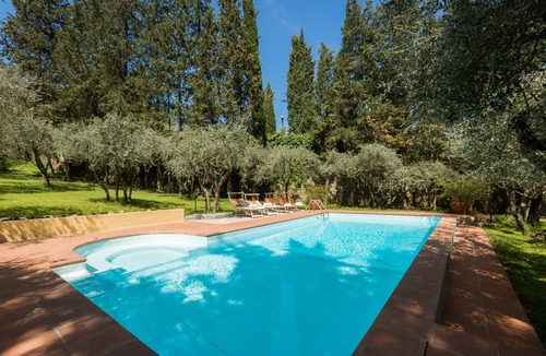 Oltrarno Villa | Exclusive Estate in Florence, Private Pool, 13 bedrooms
