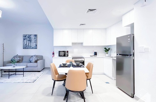 Umm Suqeim 3 Apartment | Exclusive One-Bedroom Apartment in Asyel 3