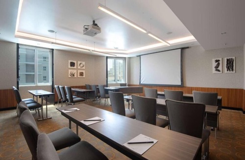 Dubai Media City Apartment | Executive Room Near Dubai Media City Park