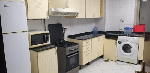 Al Qasimia Hostel | Executive Sharing Bed With Other Male Guests
