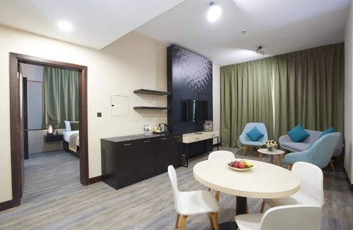 Al Khan Apartment | Executive Suite Al Khan Beach By Luxury Bookings