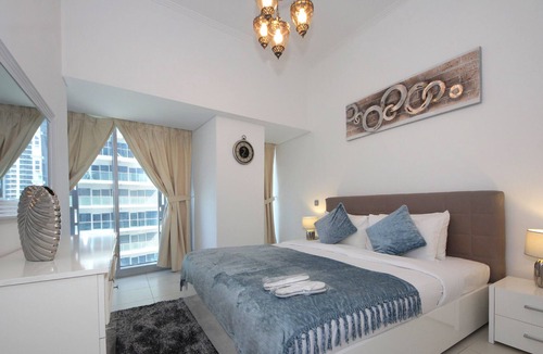 Dubai Marina Apartment | Eye-catching 2 Bedroom Apartment in Cayan Tower, Dubai Marina