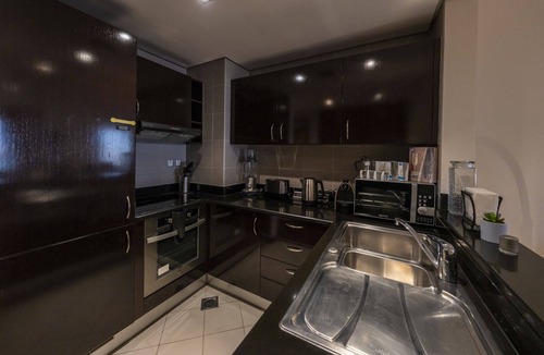 Trade Centre 1 Apartment | Fabulous 1 bedroom apartment - Anantara Resort