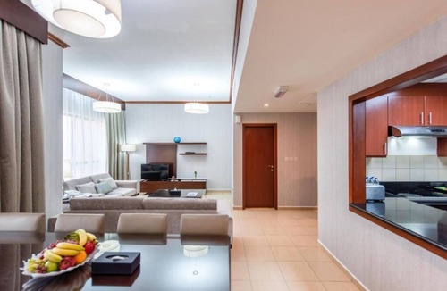 Dubai Marina Apartment | Fabulous 3BR near Sandy Jumeirah Beach