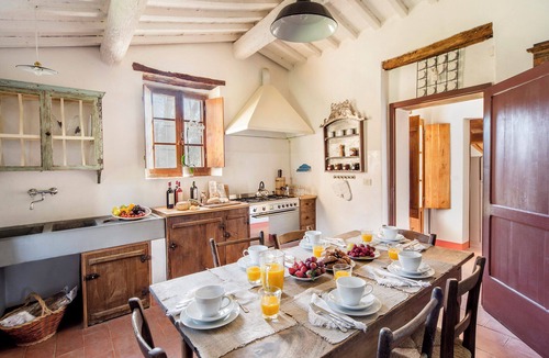 Lucignano Villa | FABULOUS 6BR HOME WITH WONDERFUL SWIMMING POOL & GARDEN IN THE HEART OF TUSCANY!