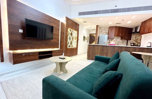 Dubai Sports City Apartment | FABULOUS AND COMFY 2 BEDROOM APARTMENT IN DUBAI