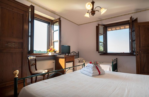 Rocca Sant'Angelo Other | Farmhouse in Assisi for 12 people with swimming pool