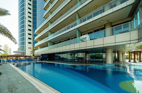 Dubai Media City Apartment | Fascinating Ocean Views in a One Bedroom