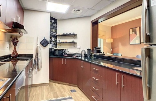 Dubai Marina Apartment | Fashionable One Bedroom with Dubai Marina Views