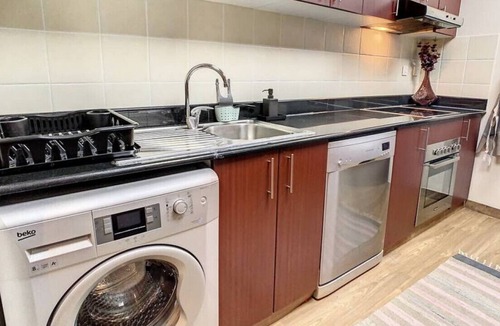 Dubai Marina Apartment | Fashionable One Bedroom with Dubai Marina Views