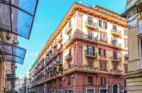 Naples City Centre Apartment | Ferdinando Arthouse Oversized Modern Apartment - By Gocce Team