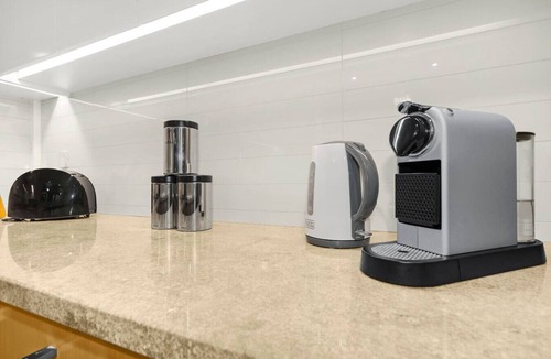 Downtown Dubai Apartment | FIRST CLASS | 1BR | Near BURJ KHALIFA & DUBAI MALL