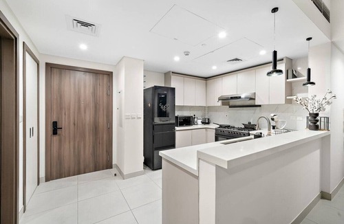Bur Dubai Apartment | FIRST CLASS | 2BR | Panoramic Views of Dubai Frame
