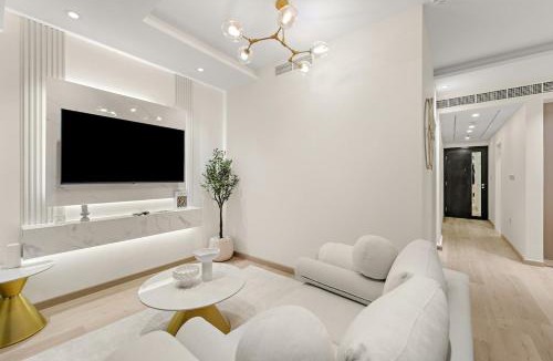 Al Barsha Apartment | FIRST CLASS 2BR Luxury Facing Burj Khalifa