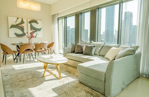 Downtown Dubai Apartment | FIRST CLASS 2BR with full BURJ KHALIFA view