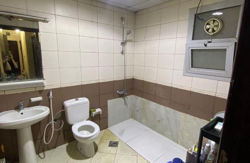 Bur Dubai Apartment | Flamingo Partition
