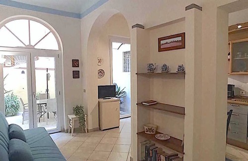San Lorenzo Apartment | FLORENCE DOWNTOWN APT,CLOSE TO THE STATION&CENTRAL MARKET,EXCLUSIVE YARD,WIFI,AC
