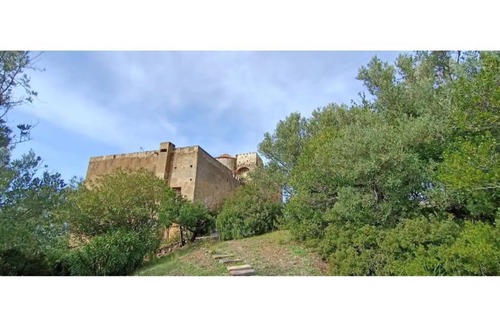 Praia a Mare House | Floresta Castle for 6 people sea view