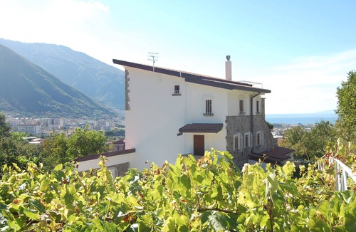 Casola di Napoli House | For 8 people Monticelli-Mansion