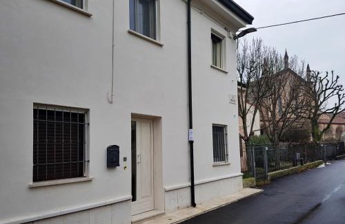 Grazie House | Foresteria Borgo Delle Grazie