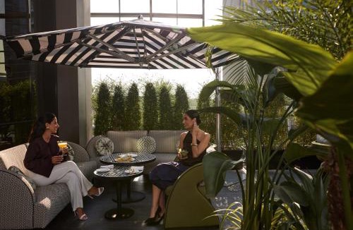 Trade Center Hotel | Four Seasons Hotel Dubai International Financial Centre