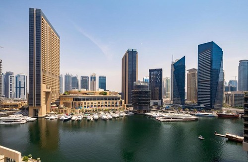 Dubai Marina Apartment | Frank Porter - Bay Central