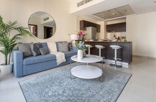 Dubai Marina Apartment | Frank Porter - Bay Central