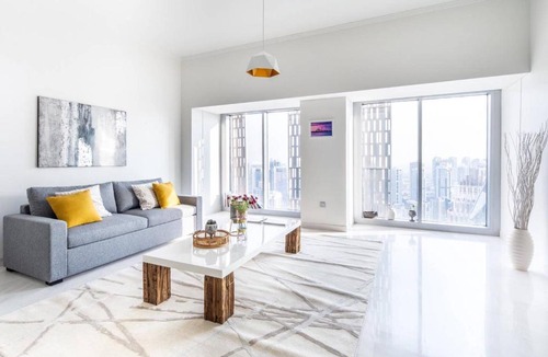 Dubai Marina Apartment | Frank Porter - Cayan Tower