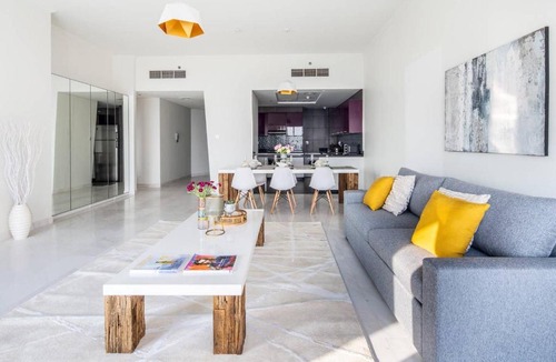 Dubai Marina Apartment | Frank Porter - Cayan Tower