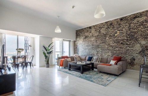 Dubai Marina Apartment | Frank Porter - Cayan Tower