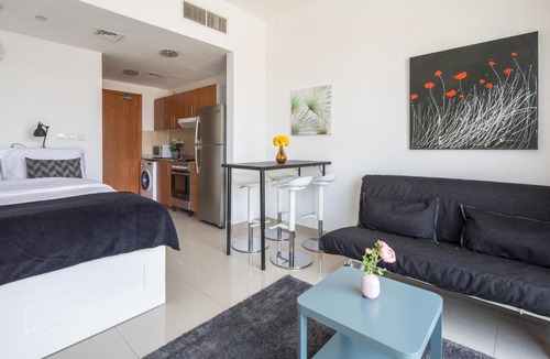 Dubai Production City Apartment | Frank Porter - Lakeside