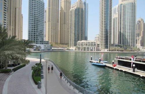 Dubai Marina Apartment | Frank Porter - Marina Views Tower