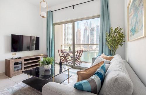 Dubai Marina Apartment | Frank Porter - Marina Views Tower