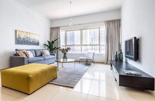 Dubai Marina Apartment | Frank Porter - Marina Views Tower B