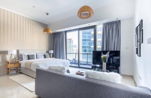 Dubai Marina Apartment | Frank Porter - Silverene Tower