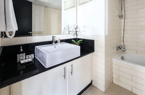 Dubai Marina Apartment | Frank Porter - Yacht Bay