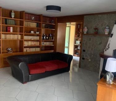 Torre Annunziata Apartment | Fronte del porto