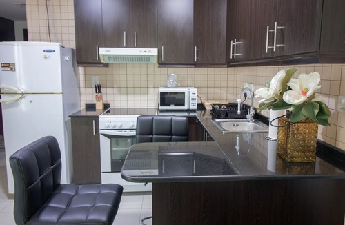 Dubai Marina Apartment | Full Marina View! HUGE Balcony